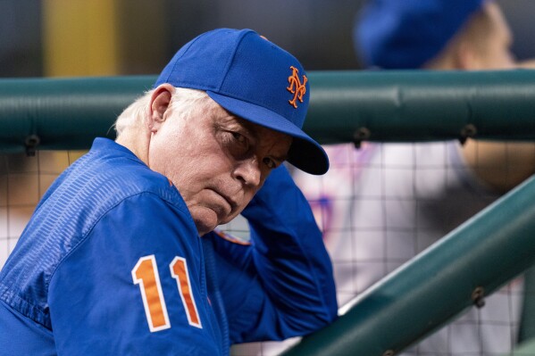 Showalter says no sympathy in MLB People will step on your neck